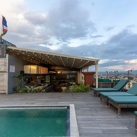 Hotel Shambala